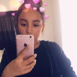 Meet your Posher, Marie